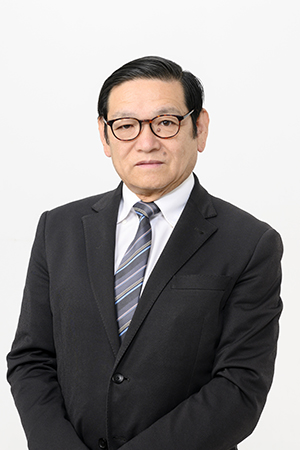井上　高雄
